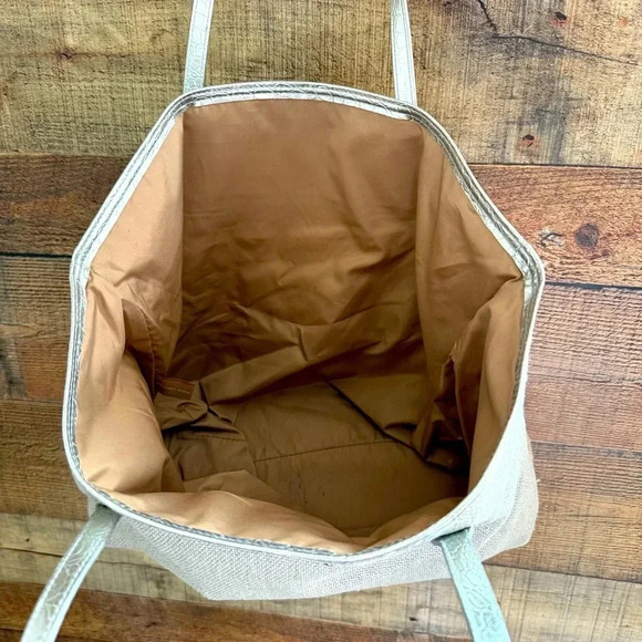 Micheal Kors Metallic Tweed Tote Bag - Picture 7 of 10